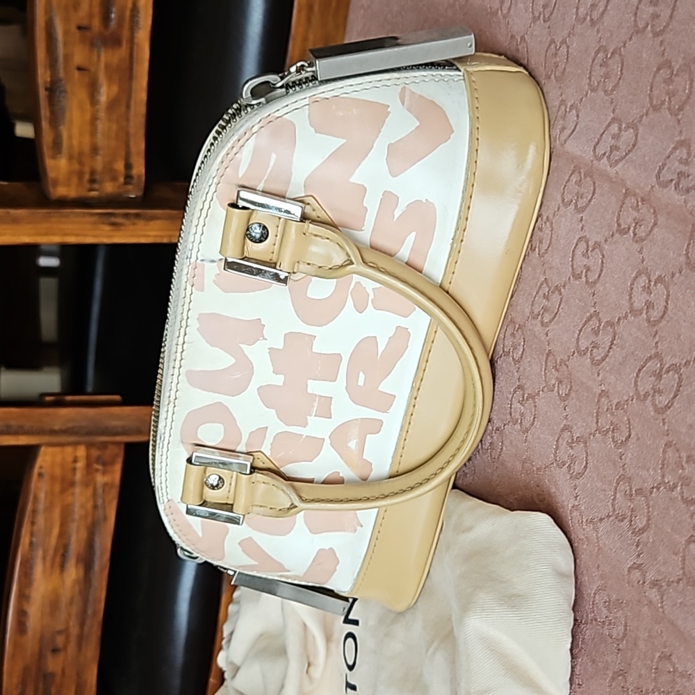 LOUIS VUITTON Graffiti Alma**Limited Addition**